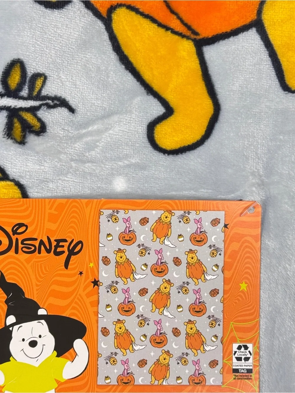 NEW Disney Winnie The Pooh Halloween Blanket